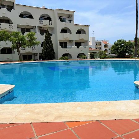 Appartamento Albufeira Twins 1 With Pool By Homing Esterno foto