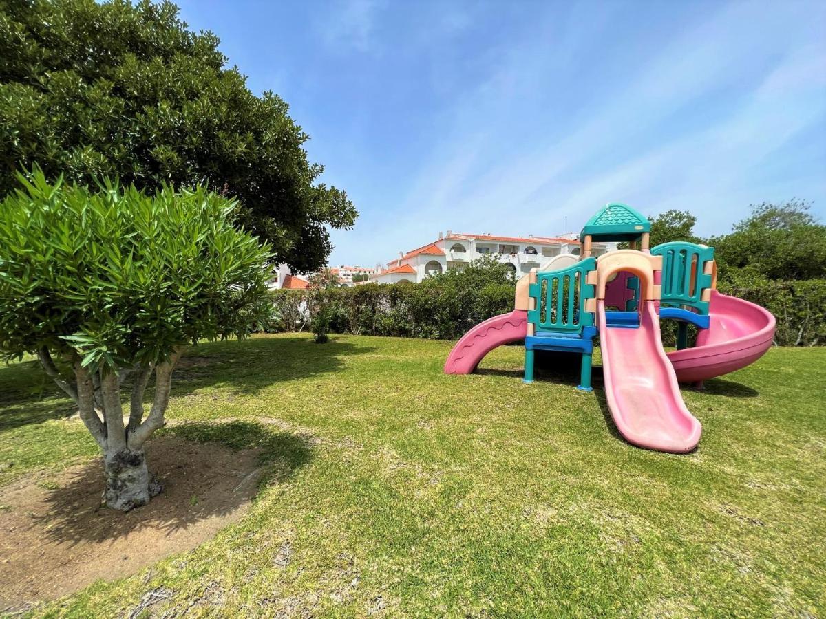 Appartamento Albufeira Twins 1 With Pool By Homing Esterno foto